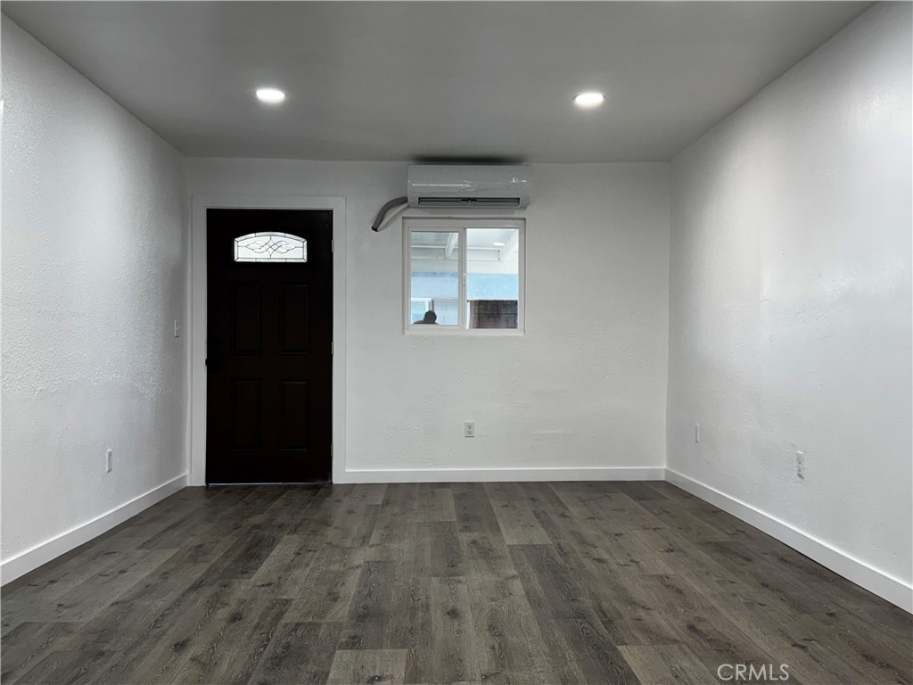 4563 Bridgeview Avenue #1