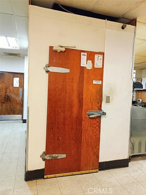 1790 E Lugonia Avenue, Redlands CA: https://media.crmls.org/medias/c8e902a2-de4f-468e-958c-72e1017884dc.jpg
