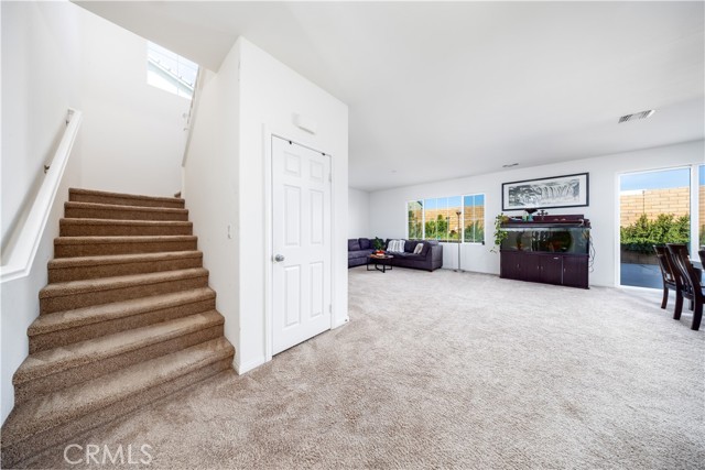 Detail Gallery Image 5 of 28 For 3473 E Sweetbay, Ontario,  CA 91761 - 6 Beds | 3 Baths