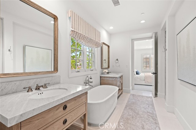 117 Andirons, Irvine CA: https://media.crmls.org/medias/c8e9dfef-ce67-4c90-8576-a3a6292adff0.jpg