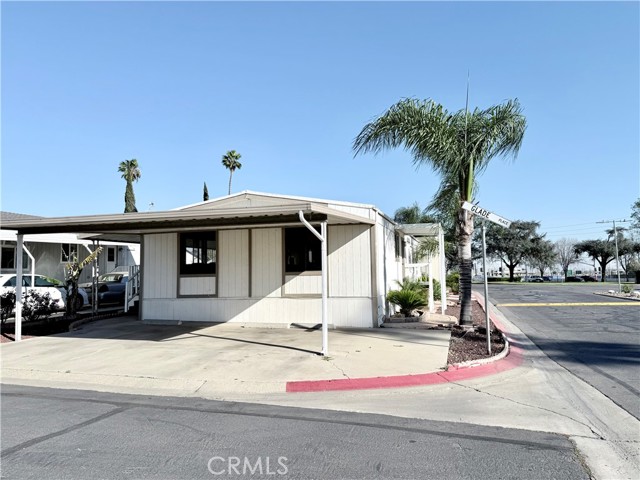 Detail Gallery Image 3 of 37 For 1855 Riverside, Ontario,  CA 91761 - 3 Beds | 2 Baths