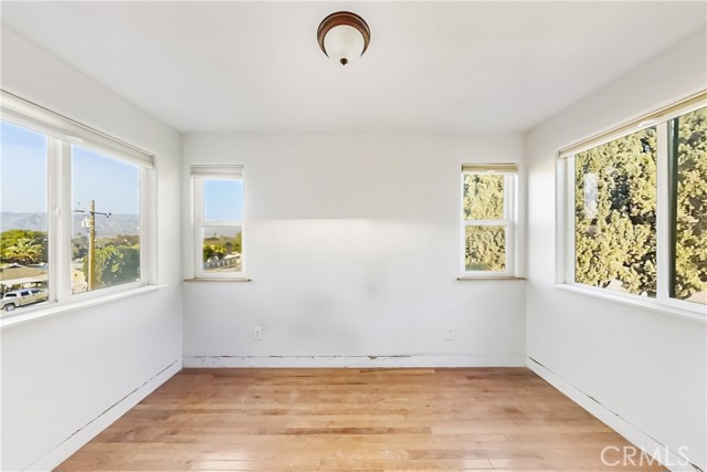 Detail Gallery Image 21 of 39 For 261 E Crescent Ave, Redlands,  CA 92373 - 5 Beds | 3/1 Baths