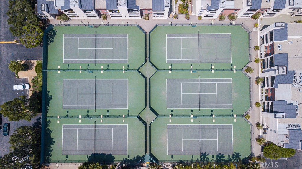 https://media.crmls.org/medias/c8ea5e03-ef2a-4be7-b340-08d3b00bff93.jpg?preset=X-Large