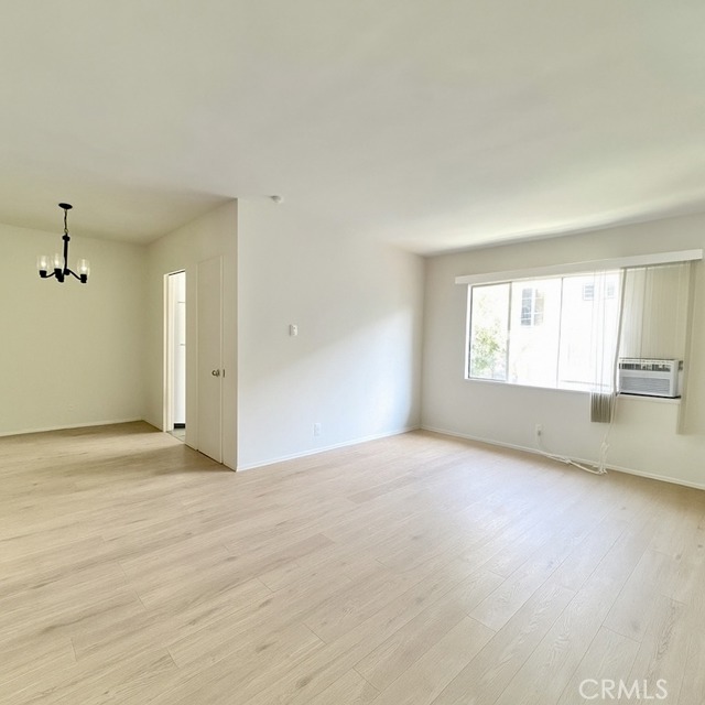 208 S Mariposa # 6, Los Angeles, California 90004, 1 Bedroom Bedrooms, ,1 BathroomBathrooms,Residential Lease,For Rent,208 S Mariposa # 6,CRPF25073674