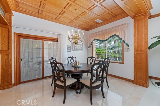 Detail Gallery Image 22 of 43 For 6975 Wyndham Hill Dr, Riverside,  CA 92506 - 4 Beds | 4/1 Baths