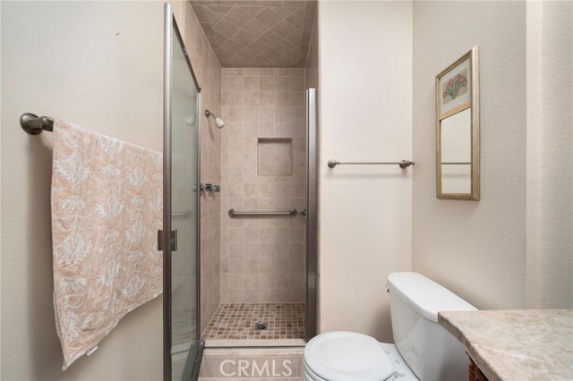 Detail Gallery Image 18 of 26 For 380 S Euclid Ave #207,  Pasadena,  CA 91101 - 2 Beds | 2 Baths