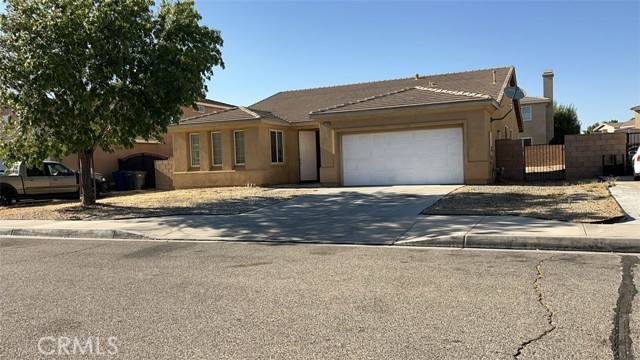 Detail Gallery Image 1 of 21 For 2753 E Norberry St, Lancaster,  CA 93535 - 4 Beds | 2 Baths