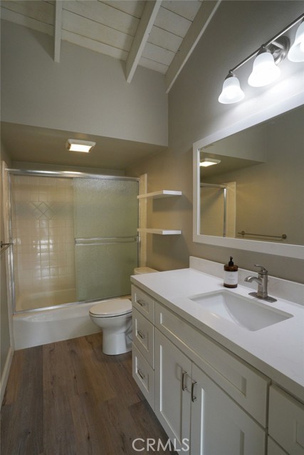 Detail Gallery Image 15 of 30 For 320 12th St #10,  Seal Beach,  CA 90740 - 2 Beds | 1/1 Baths