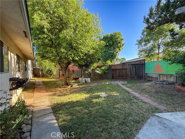 3583 Vernal, Merced CA: https://media.crmls.org/medias/c8ec48a0-e339-440c-bab4-5bc0dac82f76.jpg