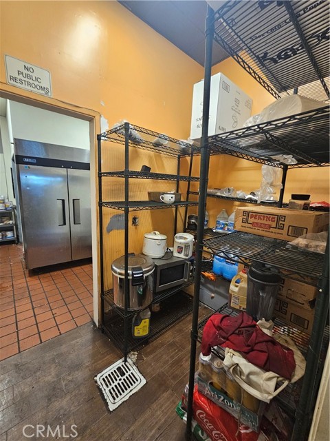 1445 Colorado E Boulevard, Pasadena CA: https://media.crmls.org/medias/c8ecaac9-f2a3-40dd-9dac-6a26015e09fa.jpg