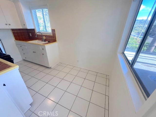 Detail Gallery Image 15 of 35 For 250 Cliff Dr #14,  Laguna Beach,  CA 92651 - 1 Beds | 1 Baths