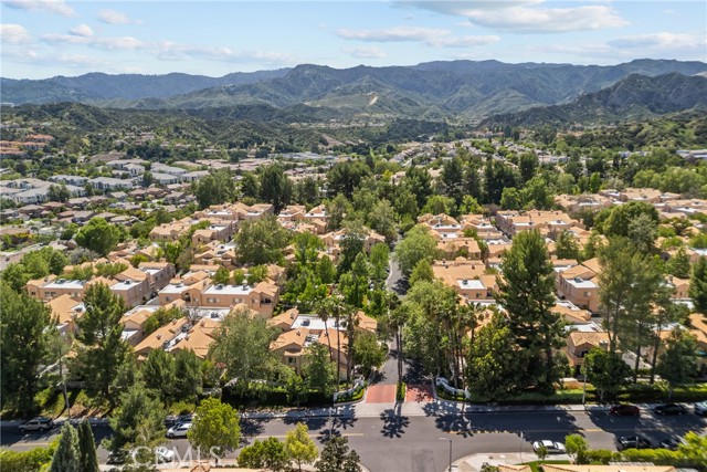 Detail Gallery Image 2 of 42 For 25114 Steinbeck #C,  Stevenson Ranch,  CA 91381 - 2 Beds | 2/1 Baths