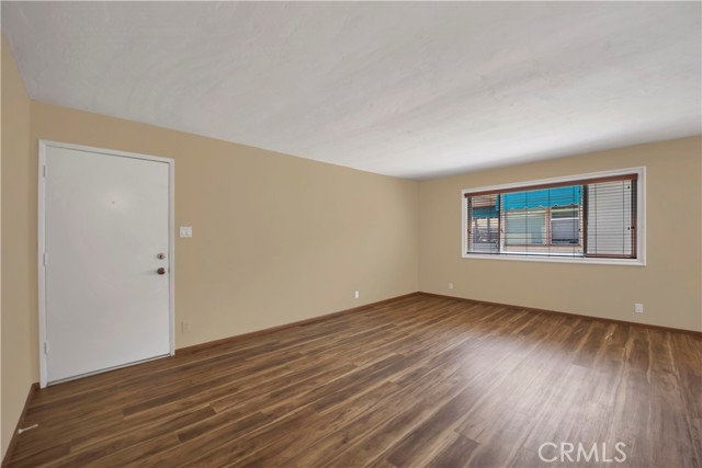 Detail Gallery Image 10 of 22 For 2214 E 2nd St #6,  Long Beach,  CA 90803 - 2 Beds | 1/1 Baths