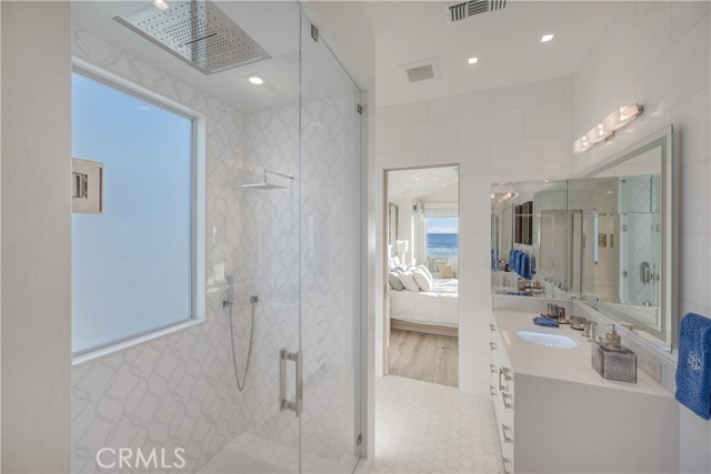 Image 33 of 49 For 3407 Oceanfront