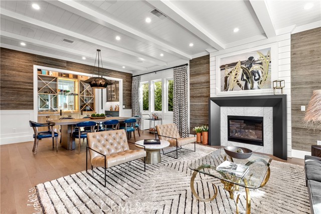 4164 Sunnyslope Avenue, Sherman Oaks CA: https://media.crmls.org/medias/c8f13a74-63d8-4d30-a2f4-5943d1184696.jpg