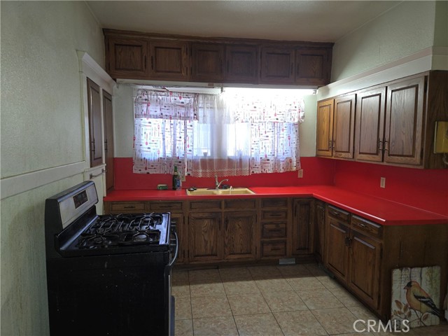 Detail Gallery Image 14 of 16 For 555 W 43rd, Los Angeles,  CA 90037 - – Beds | – Baths