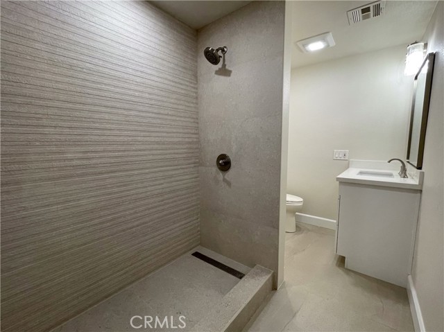 Detail Gallery Image 9 of 67 For 6492 Fairlynn Blvd, Yorba Linda,  CA 92886 - 5 Beds | 4 Baths