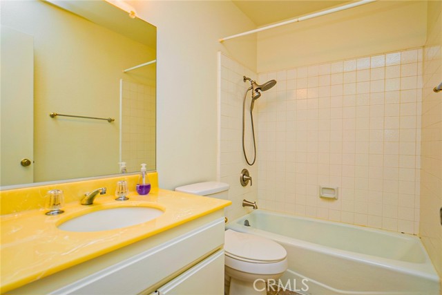 751 Santa Fe Court, San Dimas CA: https://media.crmls.org/medias/c8f319bb-d4f9-4362-a2f8-8cce89038cdf.jpg
