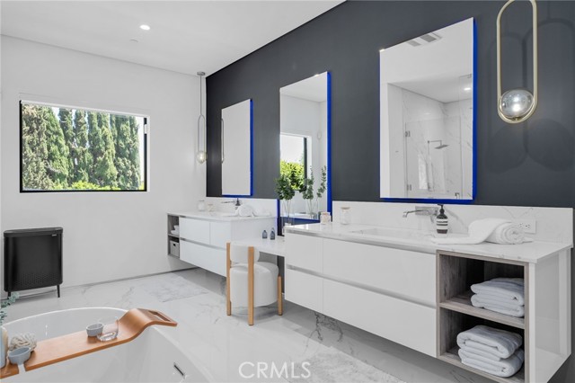 Detail Gallery Image 33 of 59 For 15231 Greenleaf St, Sherman Oaks,  CA 91403 - 6 Beds | 7/1 Baths