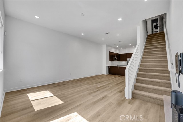 Detail Gallery Image 6 of 29 For 359 E Broadway, Long Beach,  CA 90802 - 2 Beds | 2/1 Baths