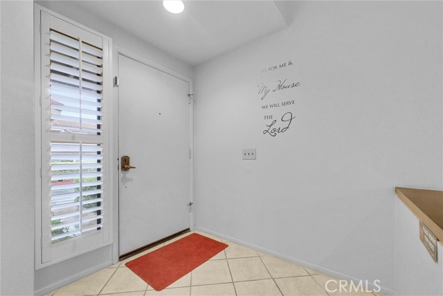 9796 Scanlan Court, Fountain Valley CA: https://media.crmls.org/medias/c8f4d72d-7667-4bec-a75f-cd52f2273276.jpg
