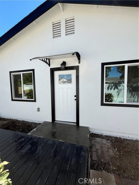 17358 Lemac, Northridge CA: https://media.crmls.org/medias/c8f5c121-4161-480e-a5c7-a17c0c809a1c.jpg