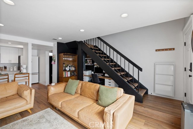 16873 Donwest, Tustin CA: https://media.crmls.org/medias/c8f613c7-35d1-4237-bbdb-18197e7d25a0.jpg