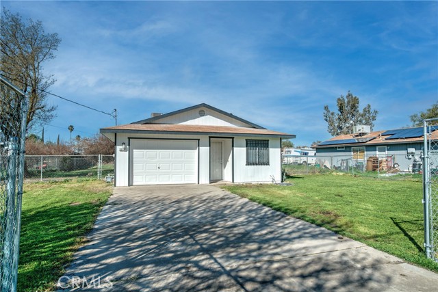 Detail Gallery Image 1 of 46 For 22736 Maple St, Chowchilla,  CA 93610 - 3 Beds | 2 Baths
