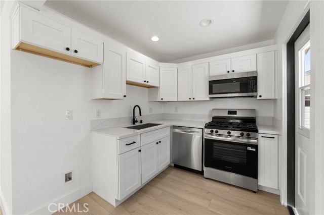Detail Gallery Image 7 of 27 For 7488 Los Feliz Dr, Highland,  CA 92346 - 2 Beds | 1 Baths