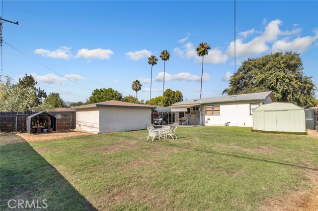 1371 S Bender Avenue, Glendora CA: https://media.crmls.org/medias/c8f6a800-3fe1-4f03-b9ac-9f24c3539739.jpg