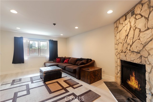 2616 Voorhees Avenue, Redondo Beach CA: https://media.crmls.org/medias/c8f6bf36-b325-4505-b1ed-4f055afa3842.jpg