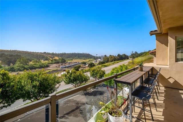 Detail Gallery Image 12 of 29 For 997 Canyon Lane, Pismo Beach,  CA 93449 - 3 Beds | 2 Baths