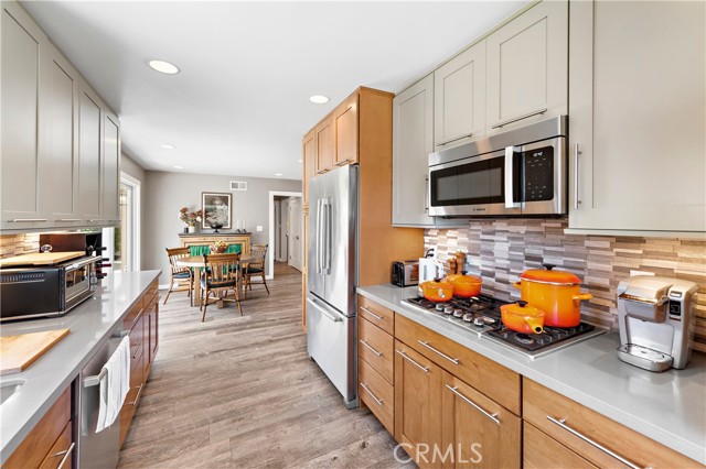 201 Monte Vista, San Clemente CA: https://media.crmls.org/medias/c8f6ef02-5fb1-407c-9dd4-b5e6634cbdef.jpg