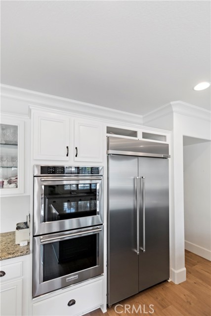 23556 Kathryn Street, Murrieta CA: https://media.crmls.org/medias/c8f83868-c23d-47eb-a839-74dbf18e82c7.jpg