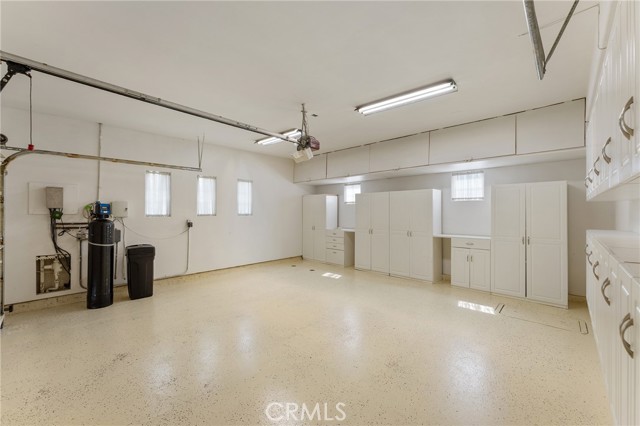 2528 N San Miguel Drive, Orange CA: https://media.crmls.org/medias/c8f8428d-1d7d-4f7f-a2cf-14048118353f.jpg