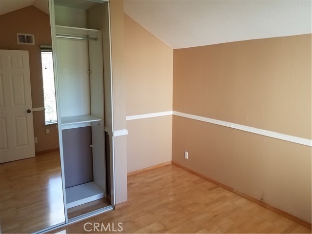 45 Wintermist, Irvine CA: https://media.crmls.org/medias/c8f842a7-89b8-4eda-8593-22ad376b162f.jpg