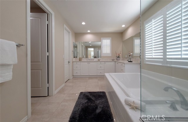 Detail Gallery Image 41 of 56 For 9936 Pear Dr, Westminster,  CA 92683 - 5 Beds | 4/1 Baths