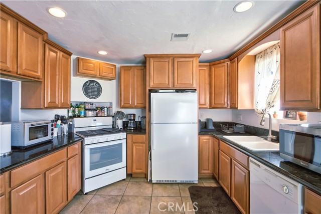 Detail Gallery Image 7 of 36 For 43865 Carmel, Palm Desert,  CA 92260 - 3 Beds | 1 Baths