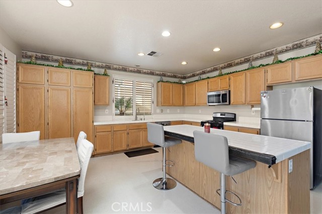 Detail Gallery Image 9 of 41 For 3527 Galatea Way, Corona,  CA 92882 - 4 Beds | 3 Baths