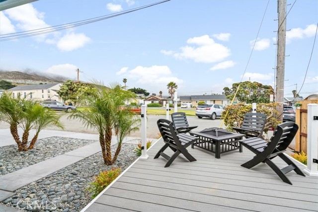 31 N 3rd Street, Cayucos CA: https://media.crmls.org/medias/c8f95c84-320e-42e2-8298-ec7b13ba98cb.jpg