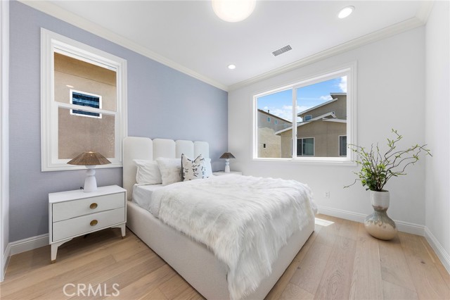 241 Abacus, Irvine CA: https://media.crmls.org/medias/c8f9c2b5-6ad1-4a49-9df0-180511a78134.jpg