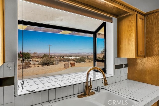 Detail Gallery Image 8 of 35 For 61555 Onaga Trl, Joshua Tree,  CA 92252 - 2 Beds | 2 Baths