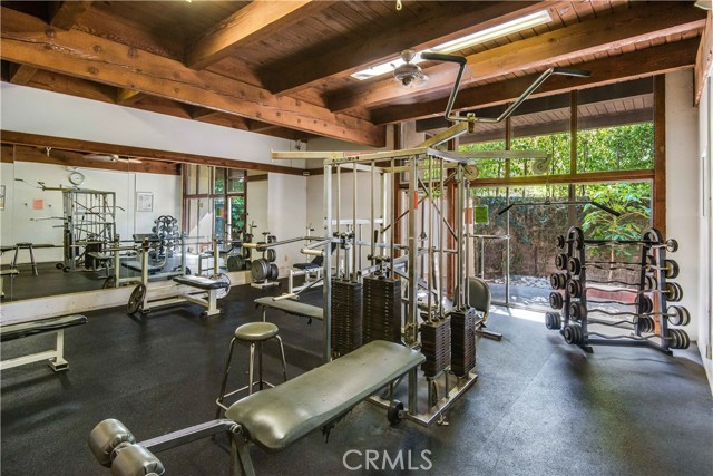 372 S Miraleste Drive, San Pedro CA: https://media.crmls.org/medias/c8fa3d02-0885-44e8-96d8-f61dfe2d3139.jpg