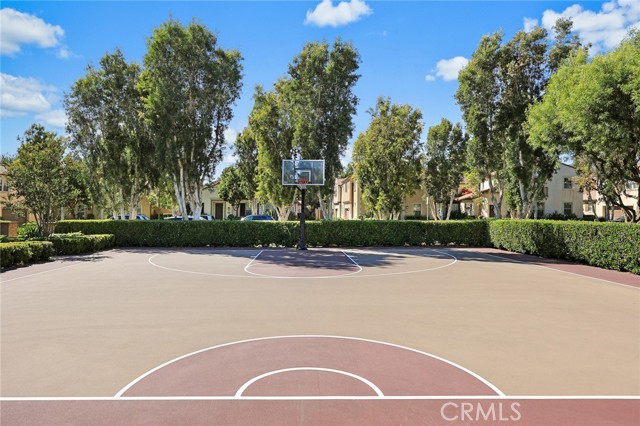 Detail Gallery Image 32 of 39 For 60 Peony, Irvine,  CA 92618 - 2 Beds | 2/1 Baths