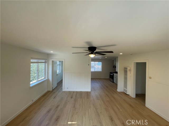 Detail Gallery Image 5 of 10 For 4021 Sequoia St, Los Angeles,  CA 90039 - 2 Beds | 1 Baths
