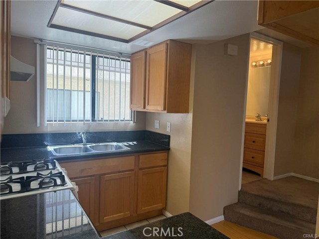 1022 Irving Avenue, 3 photo 6