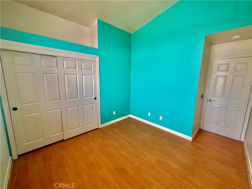 https://media.crmls.org/medias/c8fd8078-e2a8-4176-830f-d652606a61d8.jpg?preset=X-Large