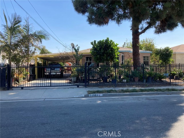 11864 Success Ave, Los Angeles, CA 90059