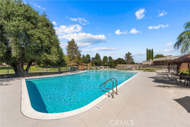 2 Bed Home for Sale in Newhall, California