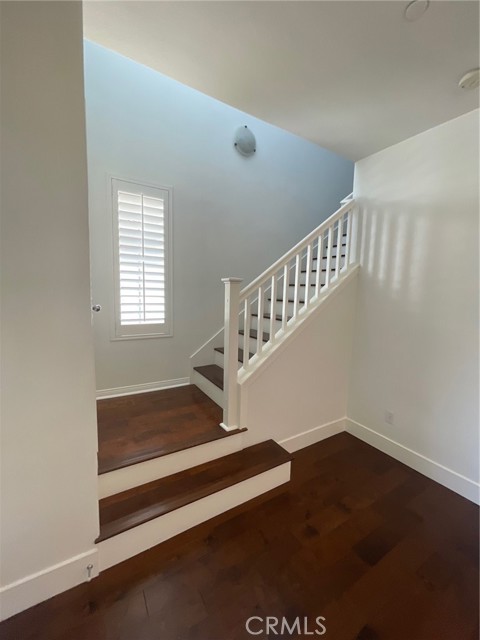 Detail Gallery Image 3 of 14 For 5176 Acorn Dr, Huntington Beach,  CA 92649 - 4 Beds | 2/1 Baths